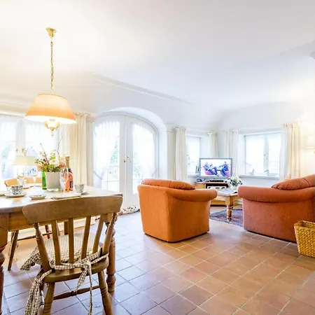 Casa de Férias Friesenhaus Kaeptn Hahn Hausteil 1 Westerland